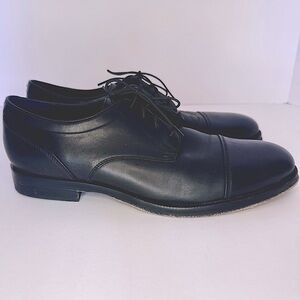 Cole Haan Black Leather Oxfords Dress Shoe Sz 9.5 Cap Toe Timeless Formal